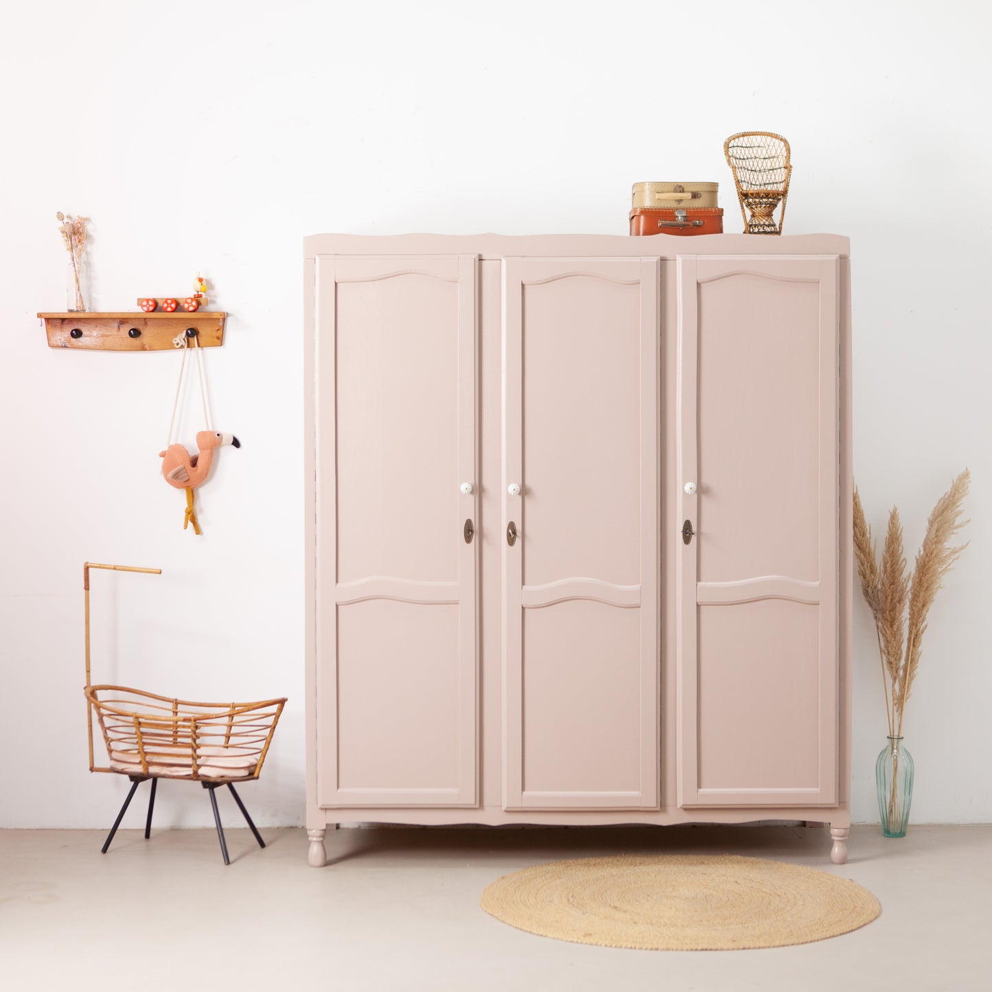 Demontabele vintage driedeurs kast