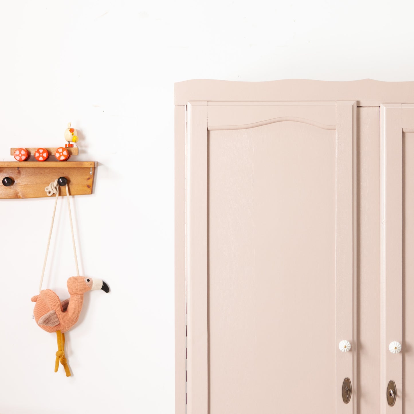 Demontabele vintage driedeurs kast
