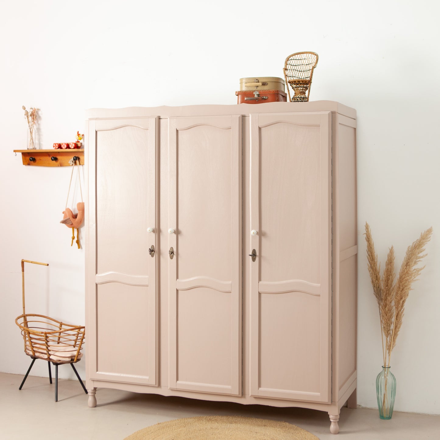 Demontabele vintage driedeurs kast