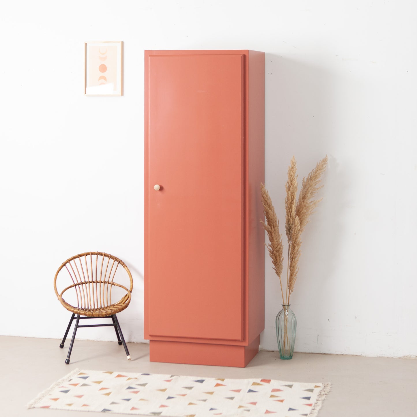 Vintage kast met plankjes