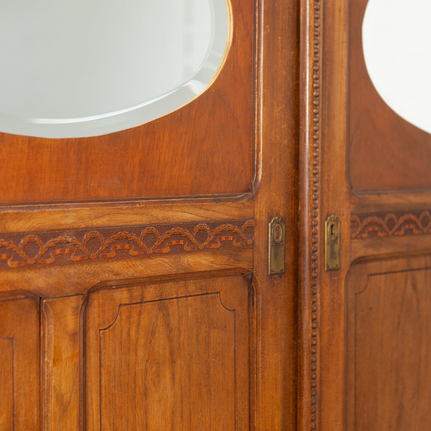 Sierlijke vintage kast