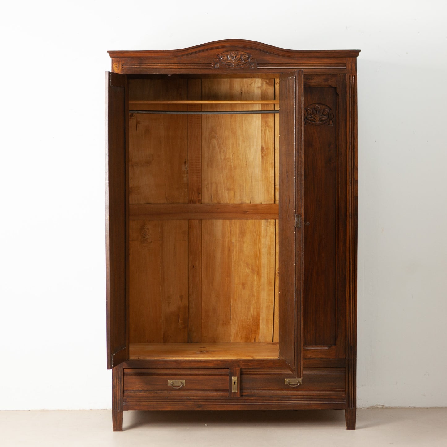 Stijlvolle vintage kast