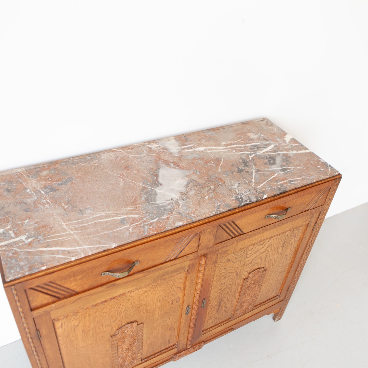 Vintage commode met marmeren blad
