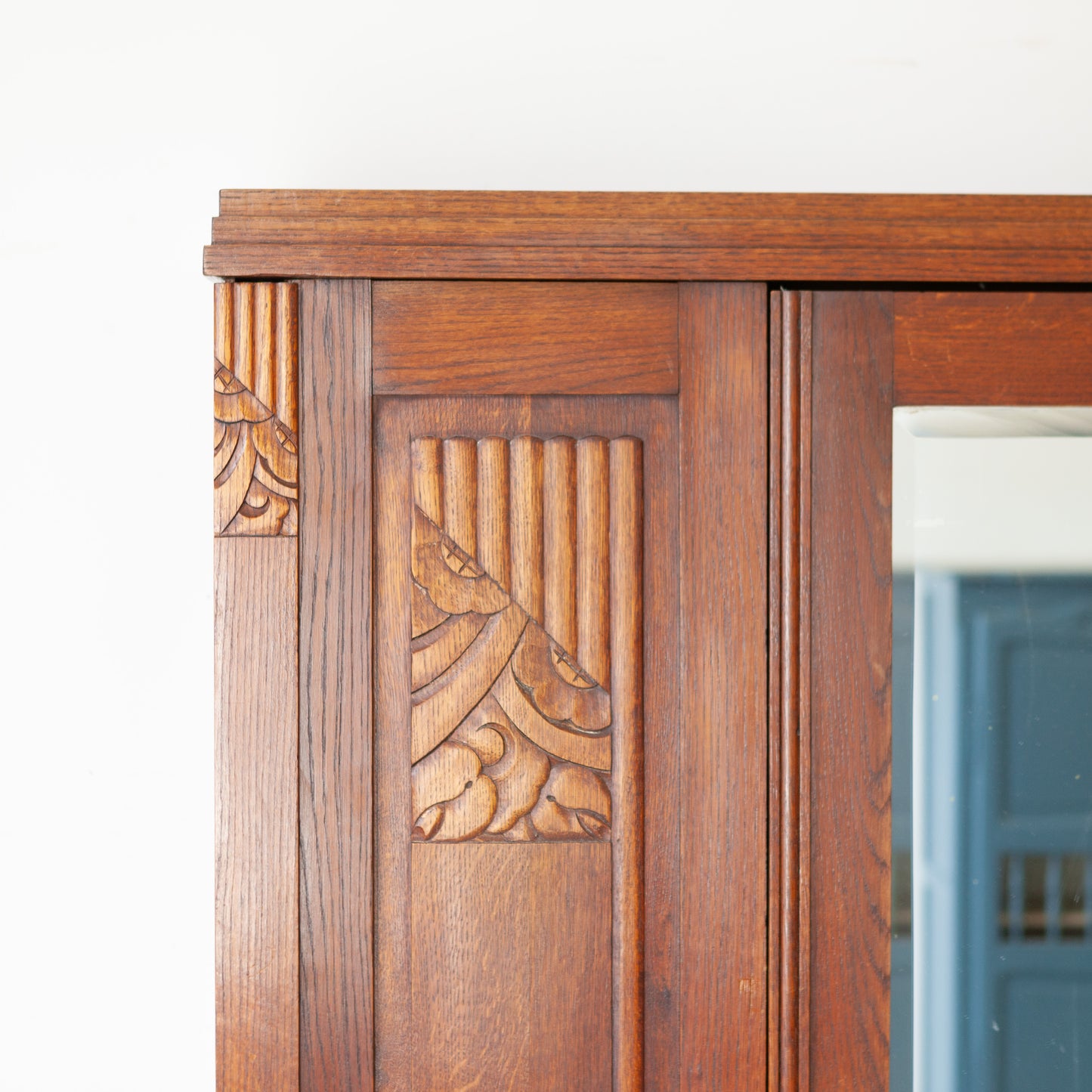 Demontabele vintage kast met drie deuren