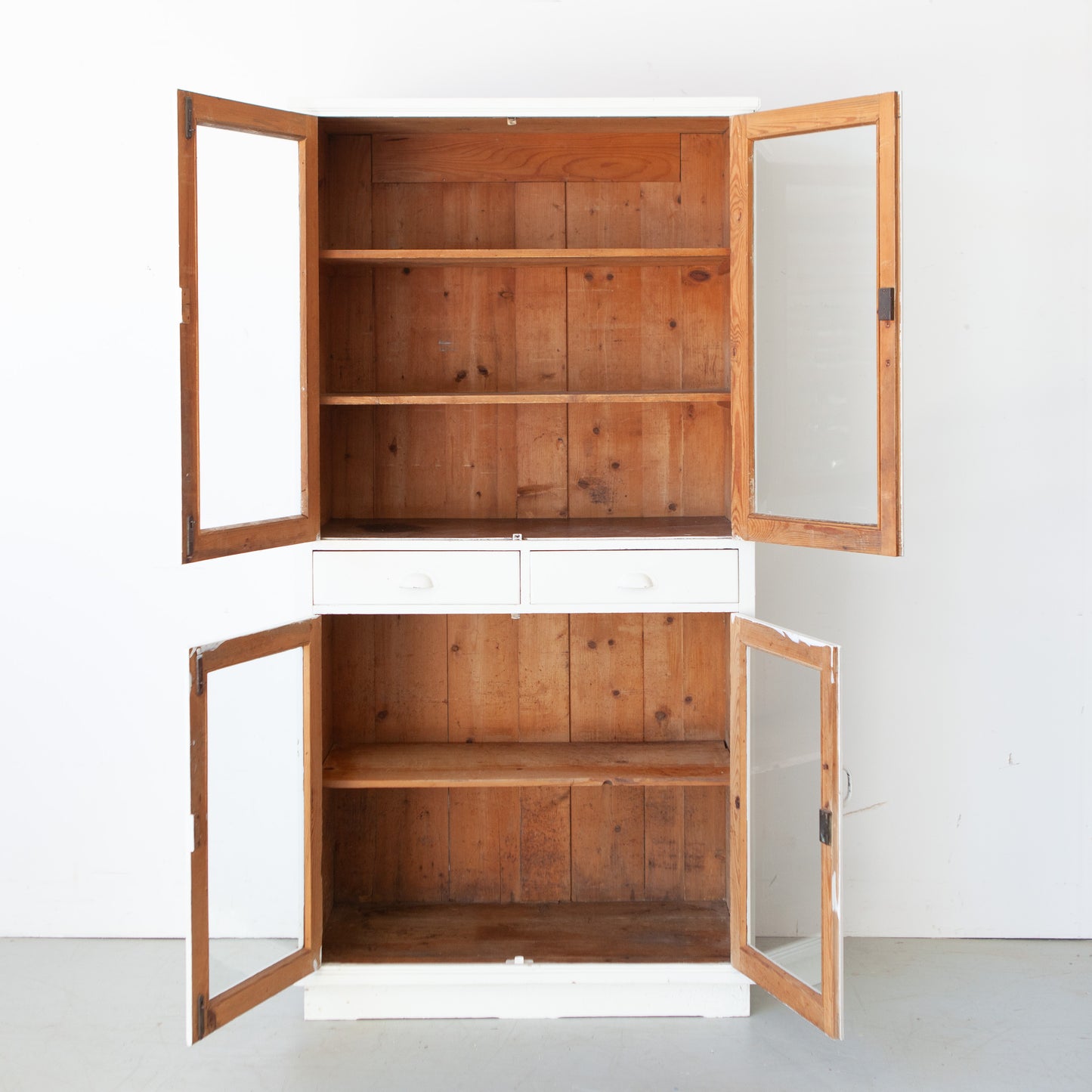 Prachtige vintage schoolkast