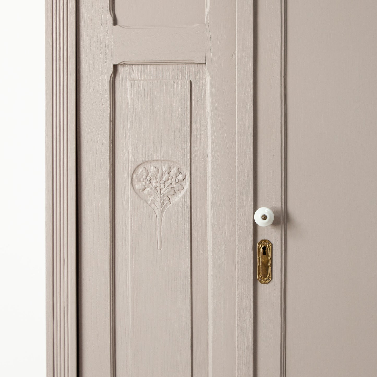 Demontabele driedeurs kast