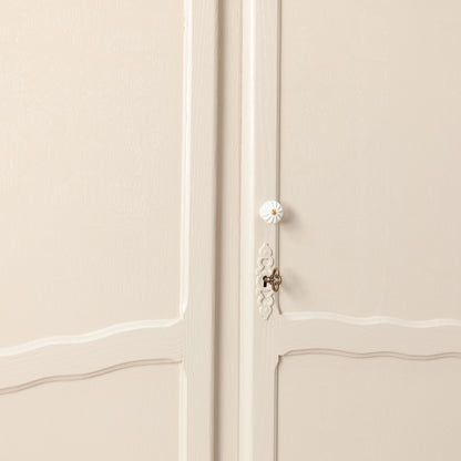 Sierlijke vintage kast