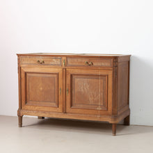 Afbeelding in Gallery-weergave laden, Sierlijke commode