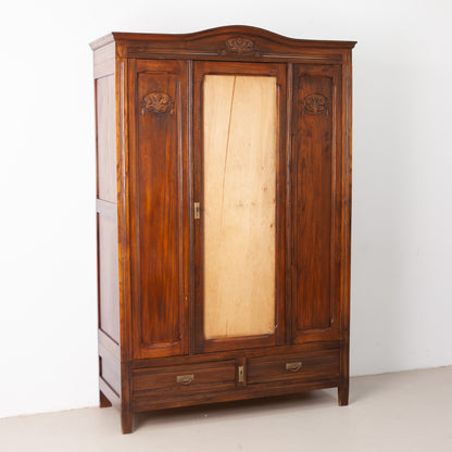 Stijlvolle vintage kast