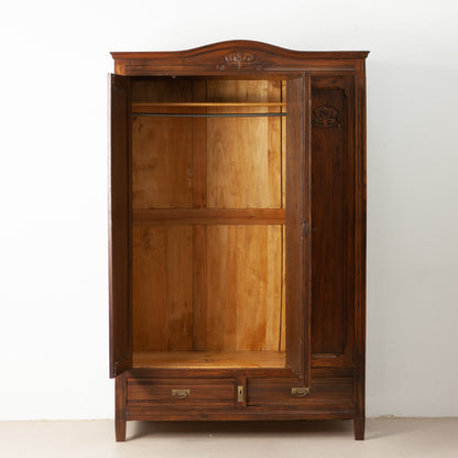 Stijlvolle vintage kast