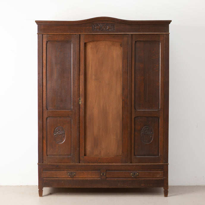 Demontabele driedeurs kast