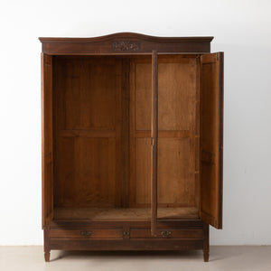 Demontabele driedeurs kast