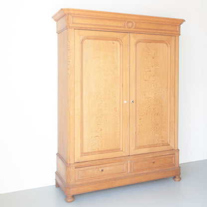 Grote demontabele tweedeurs kast