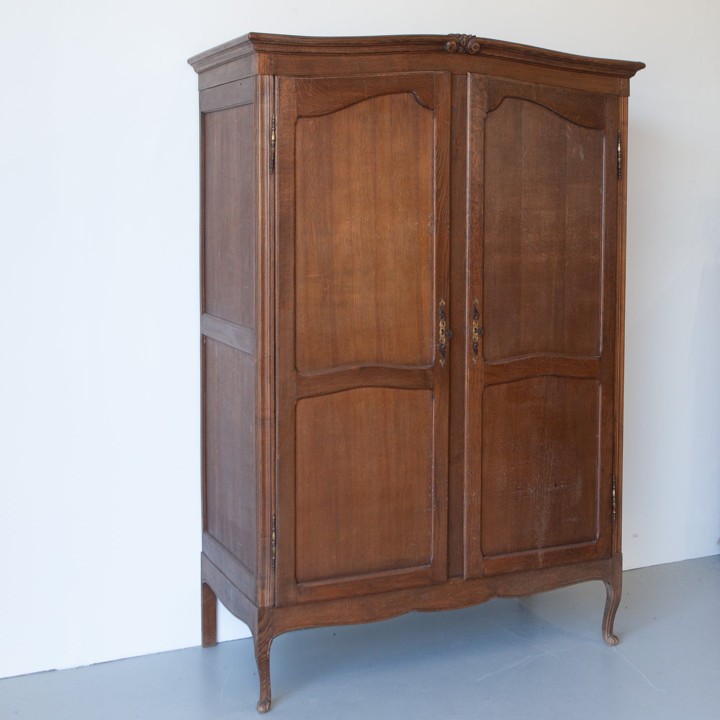 Vintage kast met twee deuren