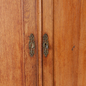 Demontabele kast met lades en deurtjes