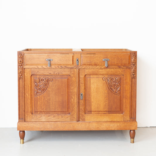 Sierlijke eikenhouten commode