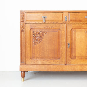 Sierlijke eikenhouten commode