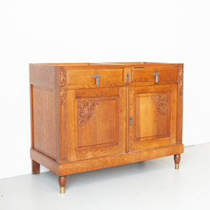 Sierlijke eikenhouten commode