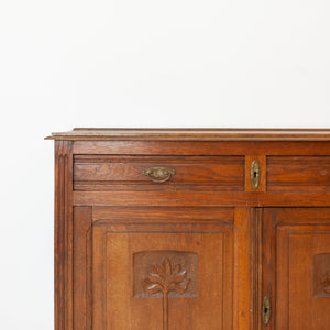 Vintage commode