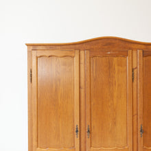Afbeelding in Gallery-weergave laden, Demontabele 3 deurs kast