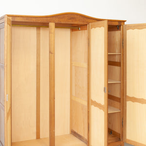 Demontabele 3 deurs kast