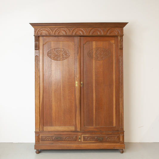 `Grote demontabele eikenhouten kast