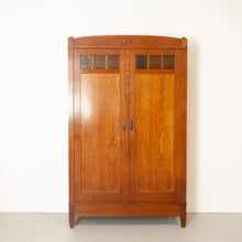 Afbeelding in Gallery-weergave laden, Vintage kast met ruitjes