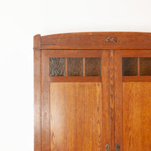 Afbeelding in Gallery-weergave laden, Vintage kast met ruitjes
