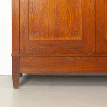 Afbeelding in Gallery-weergave laden, Vintage kast met ruitjes