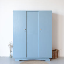 Afbeelding in Gallery-weergave laden, Retro kast met drie deuren