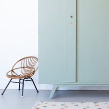 Afbeelding in Gallery-weergave laden, Demontabele retro kast met 3 deuren