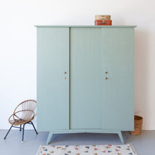 Afbeelding in Gallery-weergave laden, Demontabele retro kast met 3 deuren