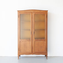 Afbeelding in Gallery-weergave laden, Vintage kast met ruitjes
