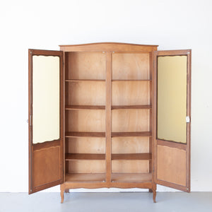 Vintage kast met ruitjes