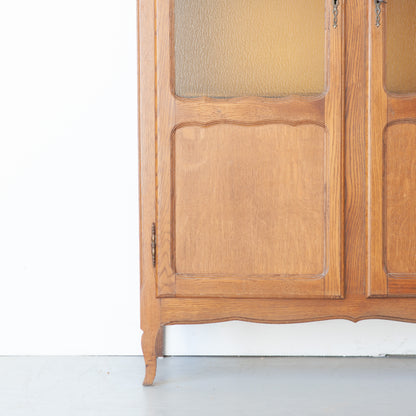 Vintage kast met ruitjes