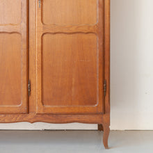 Afbeelding in Gallery-weergave laden, Demontabele 3 deurs kast