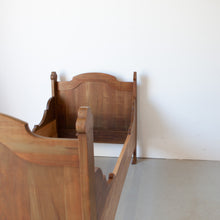 Afbeelding in Gallery-weergave laden, Vintage eenpersoons ledikant