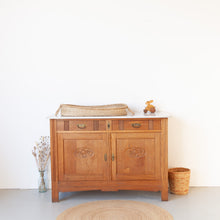 Afbeelding in Gallery-weergave laden, Prachtige en unieke commode / dressoir