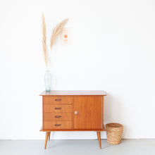 Afbeelding in Gallery-weergave laden, Retro kastje