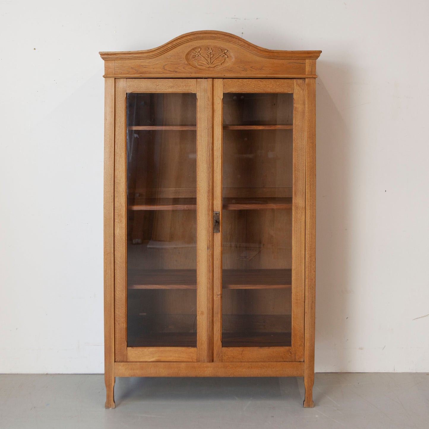 Prachtige vintage kast met ruitjes