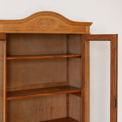 Prachtige vintage kast met ruitjes