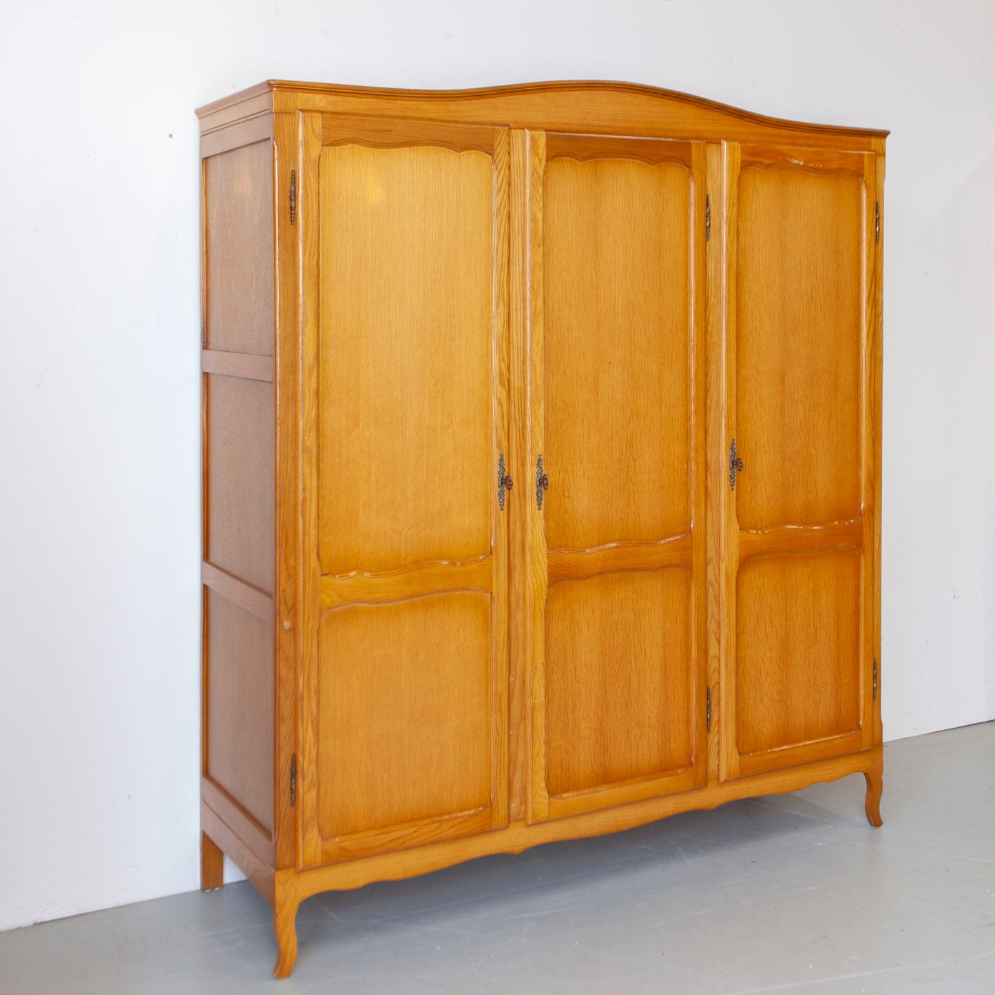 Demontabele vintage kast met 3 deuren