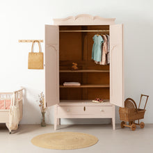 Afbeelding in Gallery-weergave laden, Unieke sierlijke vintage kast