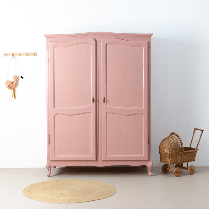 Roze vintage kast