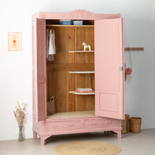 Afbeelding in Gallery-weergave laden, Sierlijke roze vintage kast
