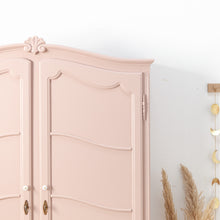 Afbeelding in Gallery-weergave laden, Sierlijke vintage kast