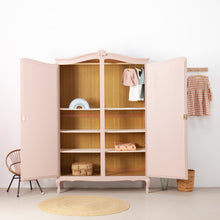 Afbeelding in Gallery-weergave laden, Sierlijke vintage kast