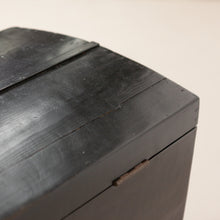 Afbeelding in Gallery-weergave laden, Grote zwarte kist