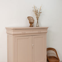 Afbeelding in Gallery-weergave laden, Vintage meidenkast