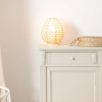 Commode met prachtig houtsnijwerk